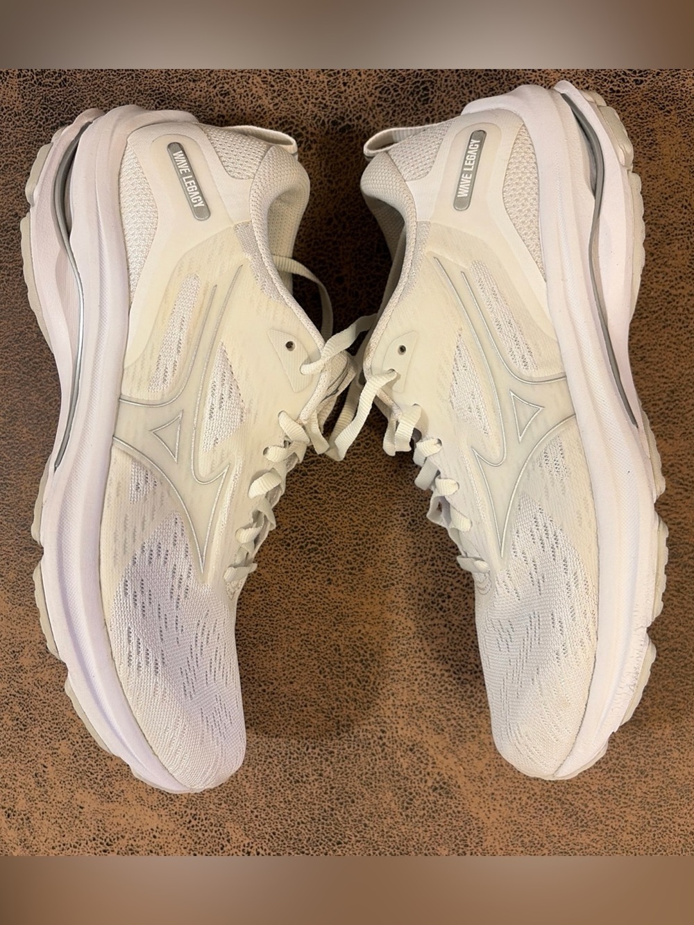 Mizuno Wave Legacy Womens Training Shoes, White, Size 9 (EU 40)